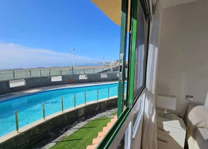 Aquarius 18 By Villagrancanaria